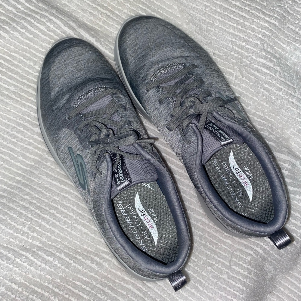Sketcher sneakers